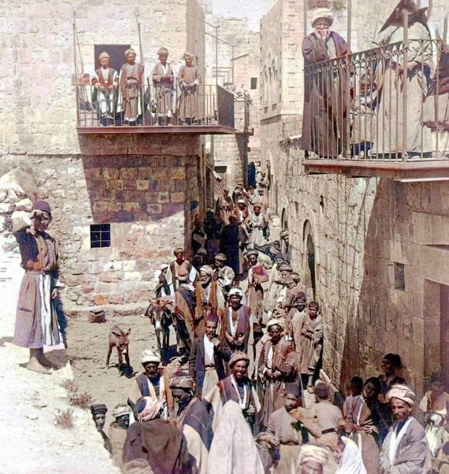 عرس في احدى مدن الضفة الغربية عام 1890م.  | موسوعة المخيمات الفلسطينية