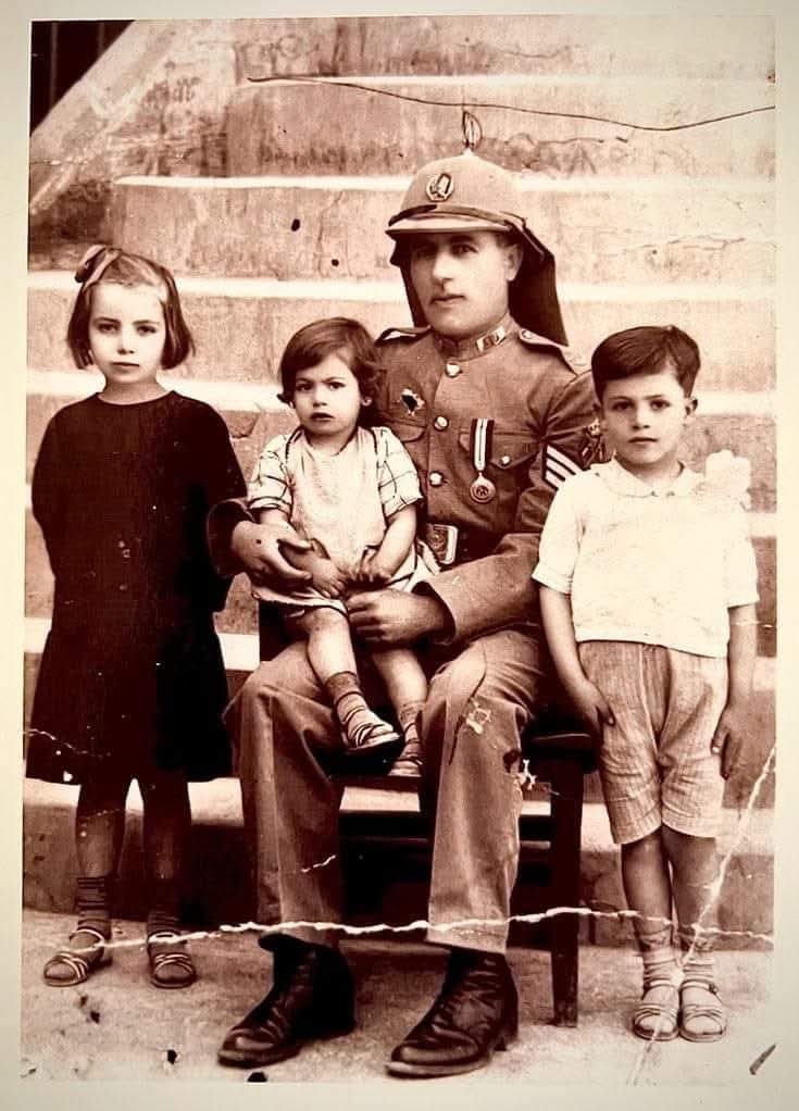 عائلة من صفد، حوالي 1935  | موسوعة المخيمات الفلسطينية