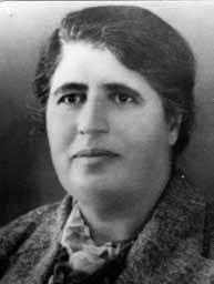 نبيهة ناصر .. صوت فلسطين النسائي نبيهة ناصر .. صوت فلسطين النسائي