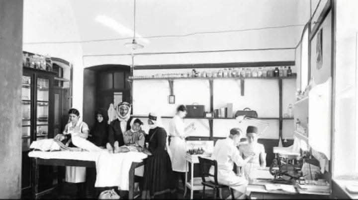 الدكتور نايف حمزة ...  الوجه العربي للمشفى الحكومي في حيفا (رمبام)  | موسوعة المخيمات الفلسطينية