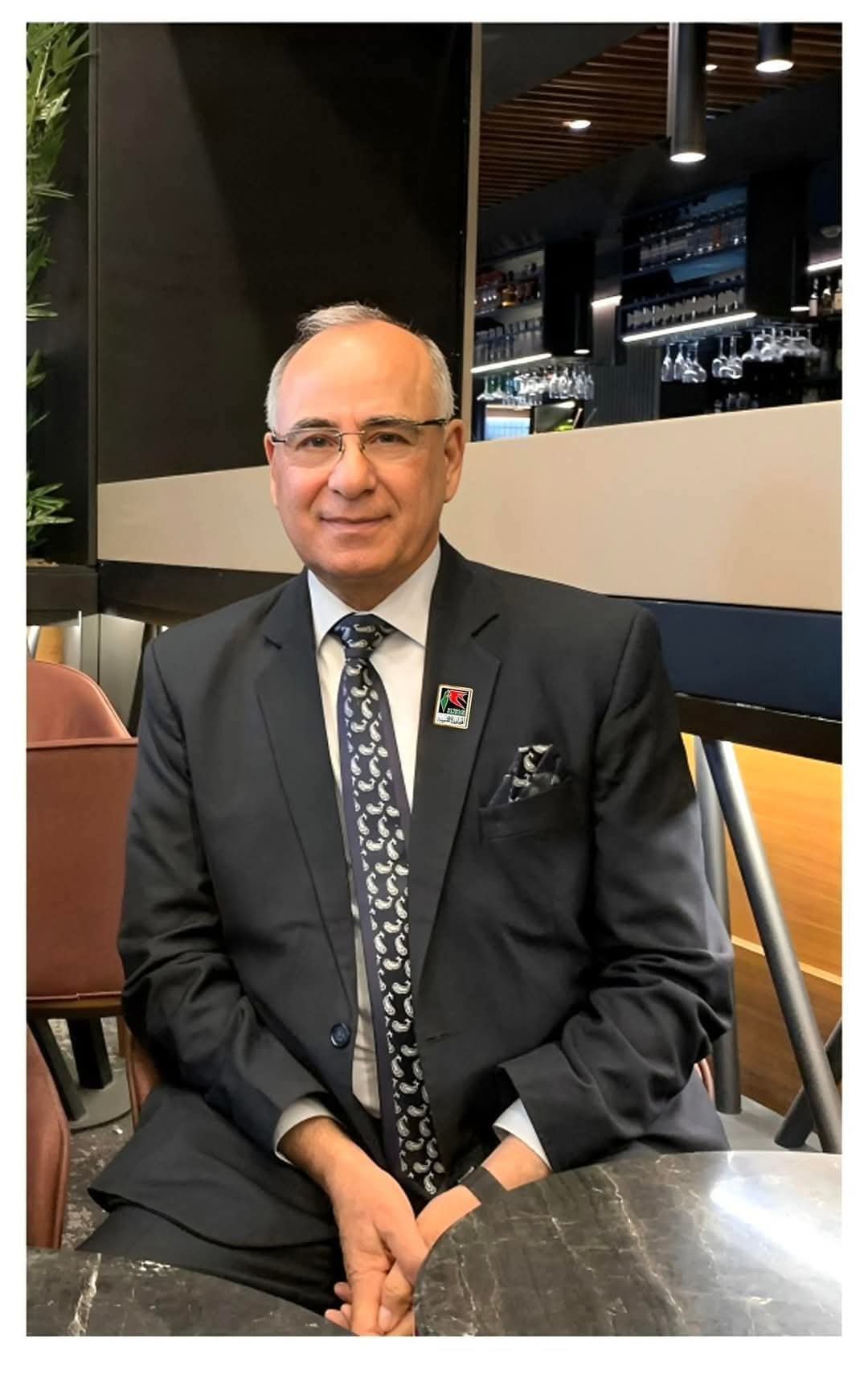 عصام حلس .. رائد الفن التشكيلي الفلسطيني  | موسوعة المخيمات الفلسطينية