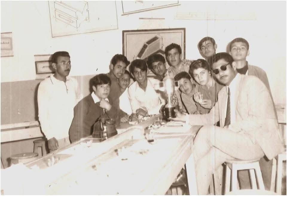 الاحتفال بفوز مدرسة ذكور مخيم اربد الاعدادية  ببطولة كرة السلة  | موسوعة المخيمات الفلسطينية