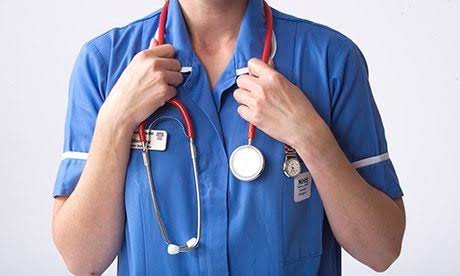 مستقبل معلّق: قيود لبنانية جديدة تُضيّق الخناق على الممرضين الفلسطينيين  | موسوعة المخيمات الفلسطينية