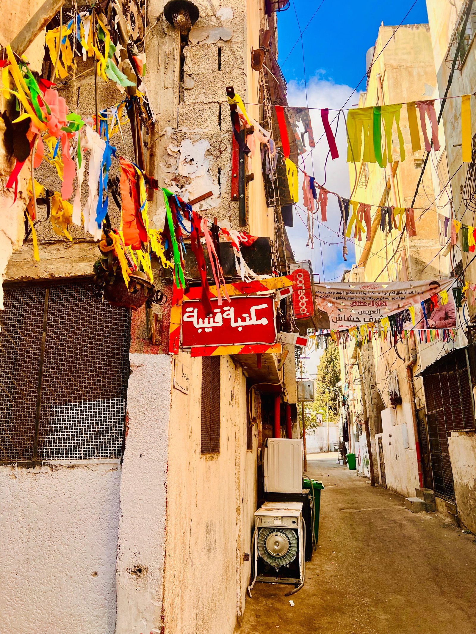 جولة لموسوعة المخيمات الفلسطينية في مخيم عسكر القديم يعدسة منية سلاطنة