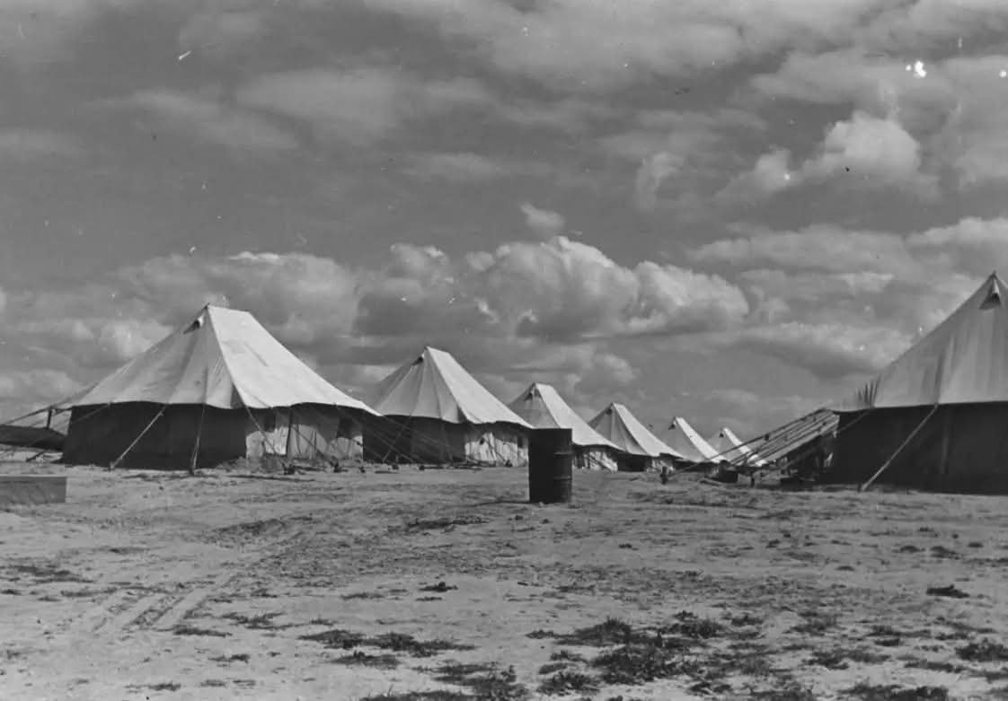 مخيم اليونانيين في مخيم نصيرات